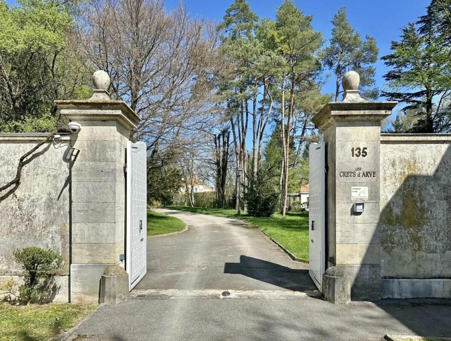 Appartamento in una charmante villa individuale - Foto 3 di 23