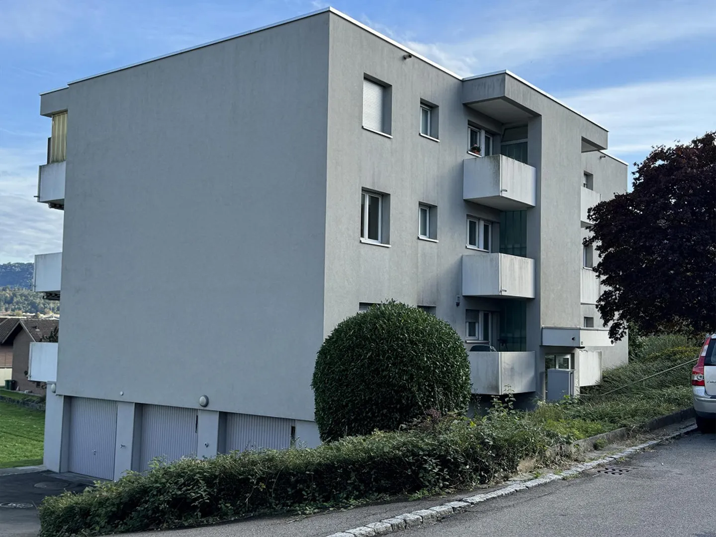 Appartement avec vue sur la verdure et les montagnes avec deux balcons - Photo 1 sur 7