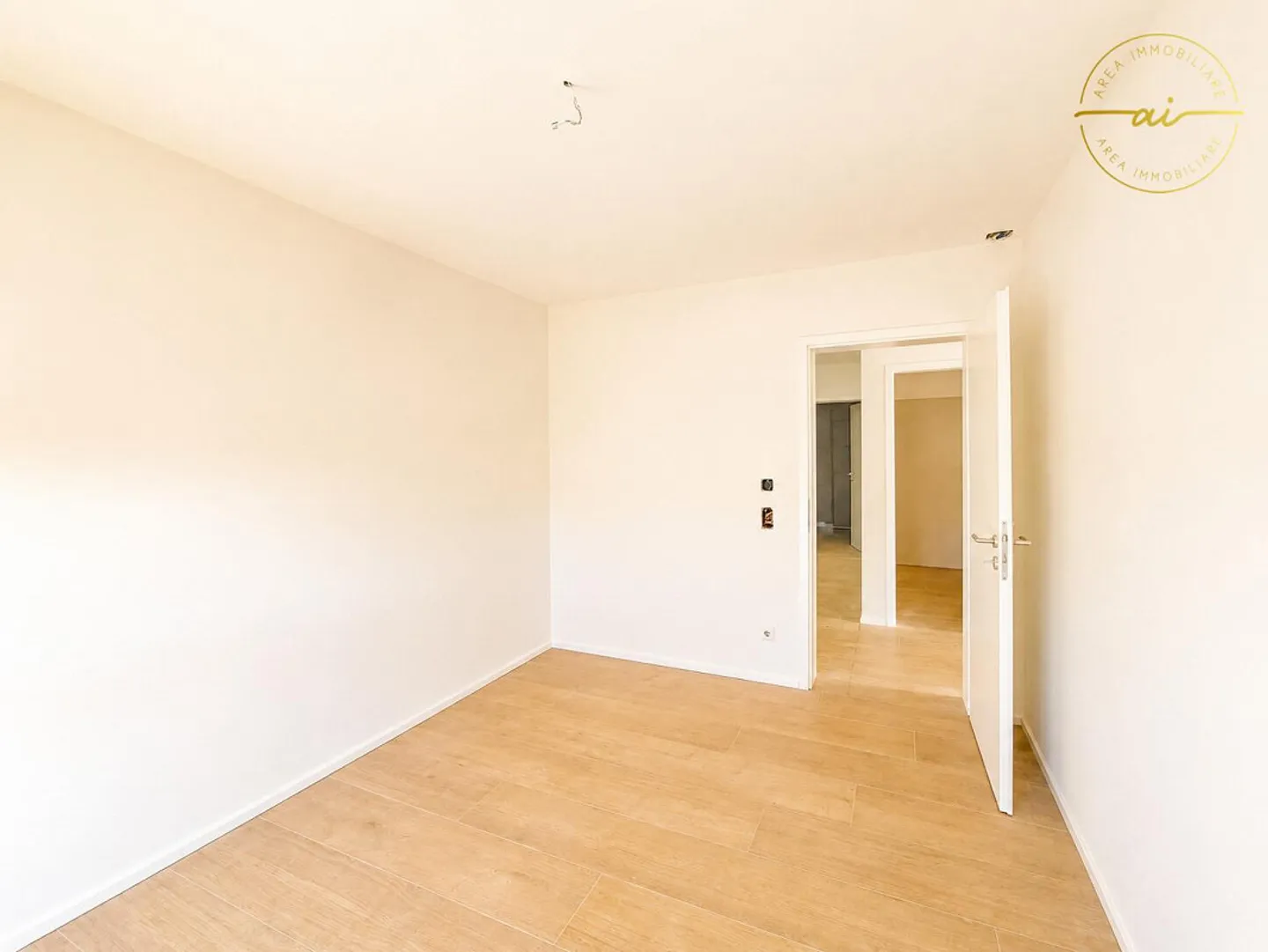 Exclusif 4.5 pièces avec jardin et vue panoramique - Photo 7 sur 11