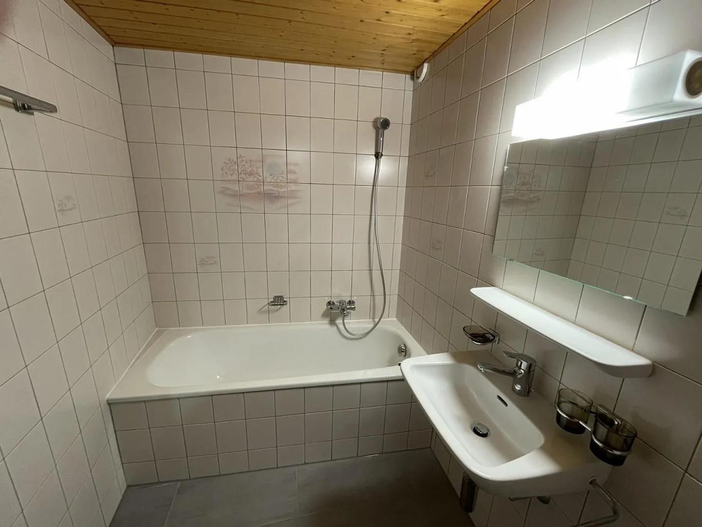 Studio n3 im 2. Stock in Romainmôtier, ideal gelegen - Foto 6 von 8
