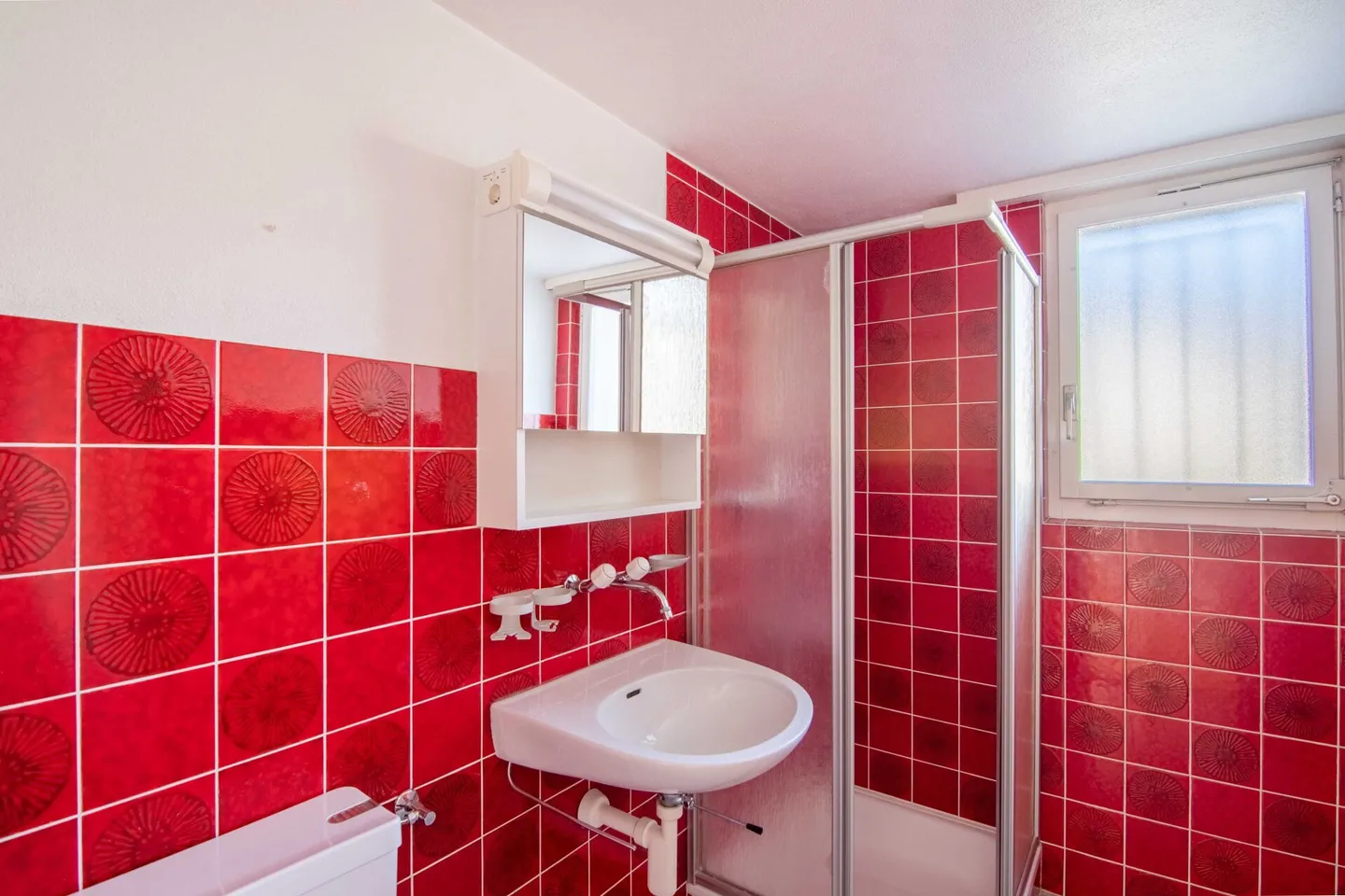 Detached 5.5-room single-family house with large garden, three garages, and plenty of space! - Photo 20 of 29