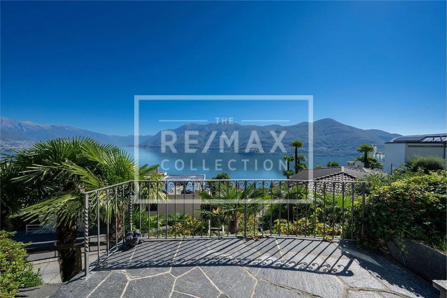 Villa per le vacanze con vista lago e seconda residenza - Foto 1 di 13