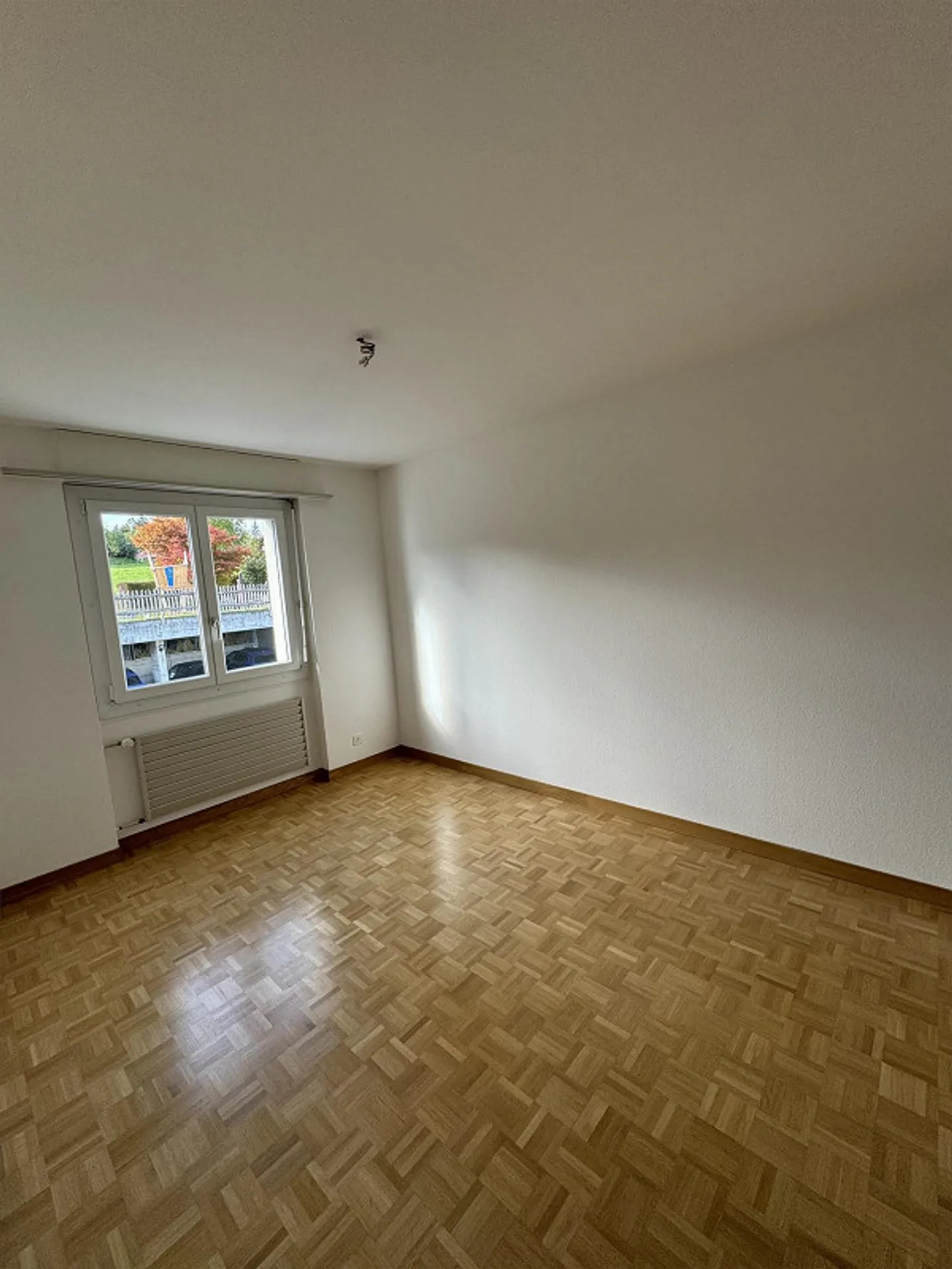 Appartement avec vue sur la verdure et les montagnes avec deux balcons - Photo 4 sur 7