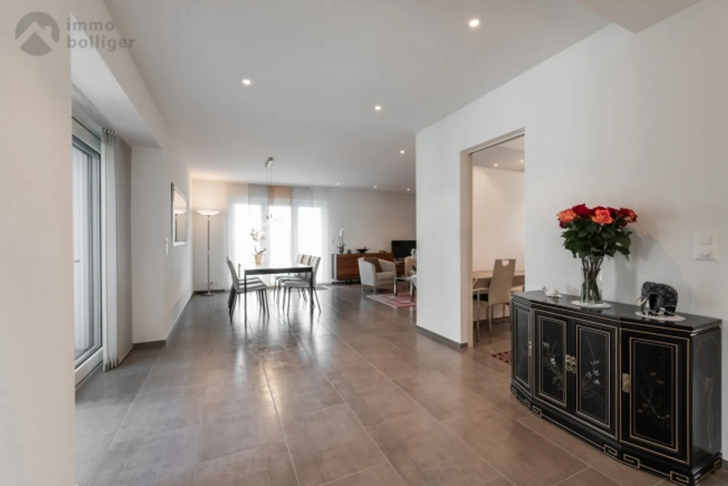 Comfort, Peace & Plenty of Space - Photo 2 of 13