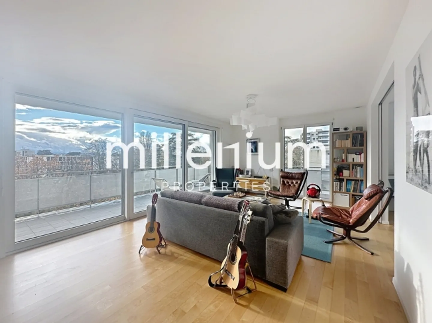 Geräumige helle Wohnung in Cologny - Foto 3 von 12