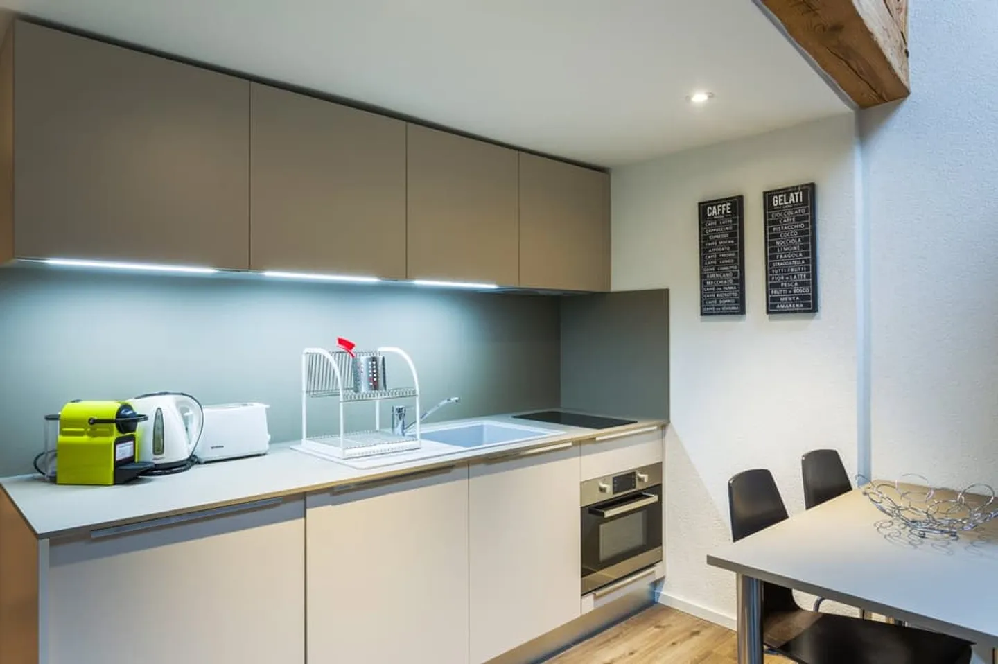 Incantevole appartamento con monolocale nel centro di Morges! - Foto 3 di 7