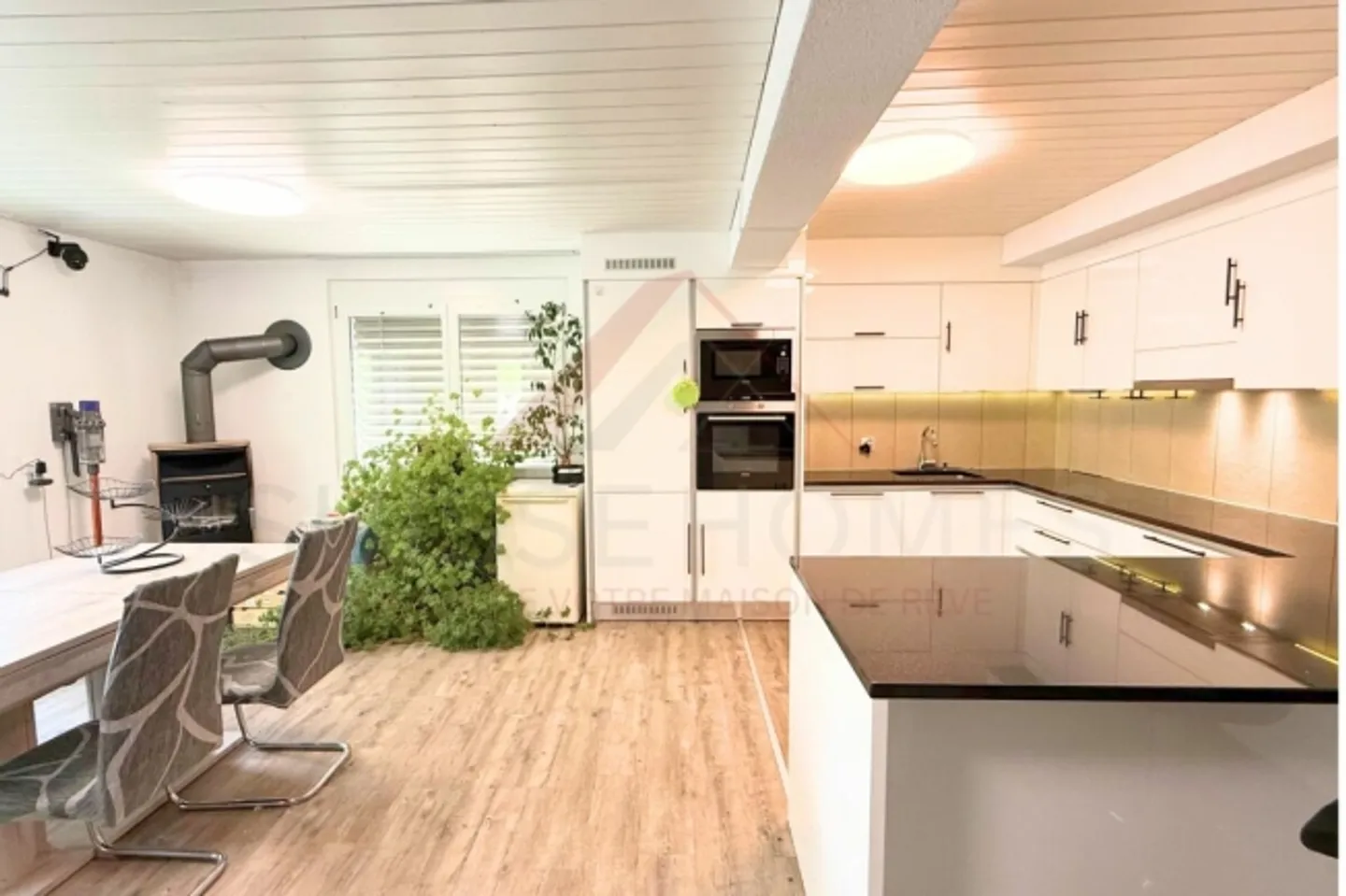 Casa indipendente contemporanea di 5,5 stanze - esclusiva, moderna e pronta per essere abitata - Foto 4 di 20