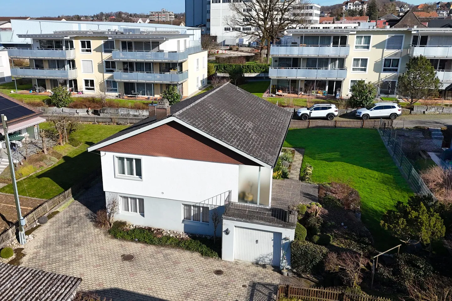 Detached 5.5-room single-family house with large garden, three garages, and plenty of space! - Photo 26 of 29