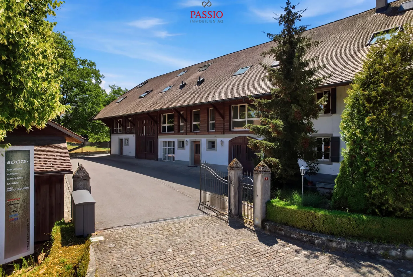 Proprietà residenziale e commerciale con potenziale di sviluppo presso il Lago di Murten - Foto 34 di 39