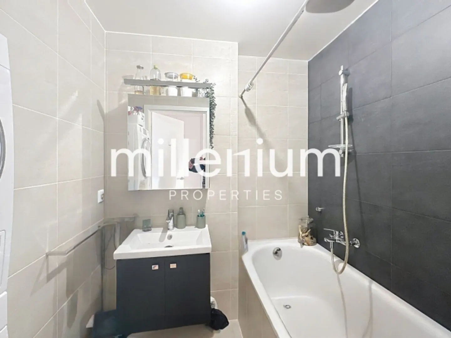 Geräumige helle Wohnung in Cologny - Foto 11 von 12