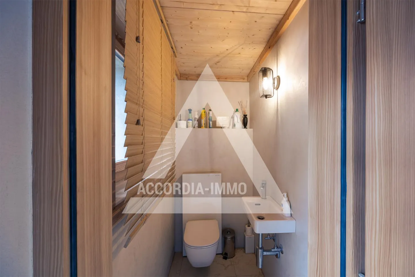 Charaktervolles renoviertes Chalet mit zwei Apartments – großes Potenzial - Foto 4 von 19