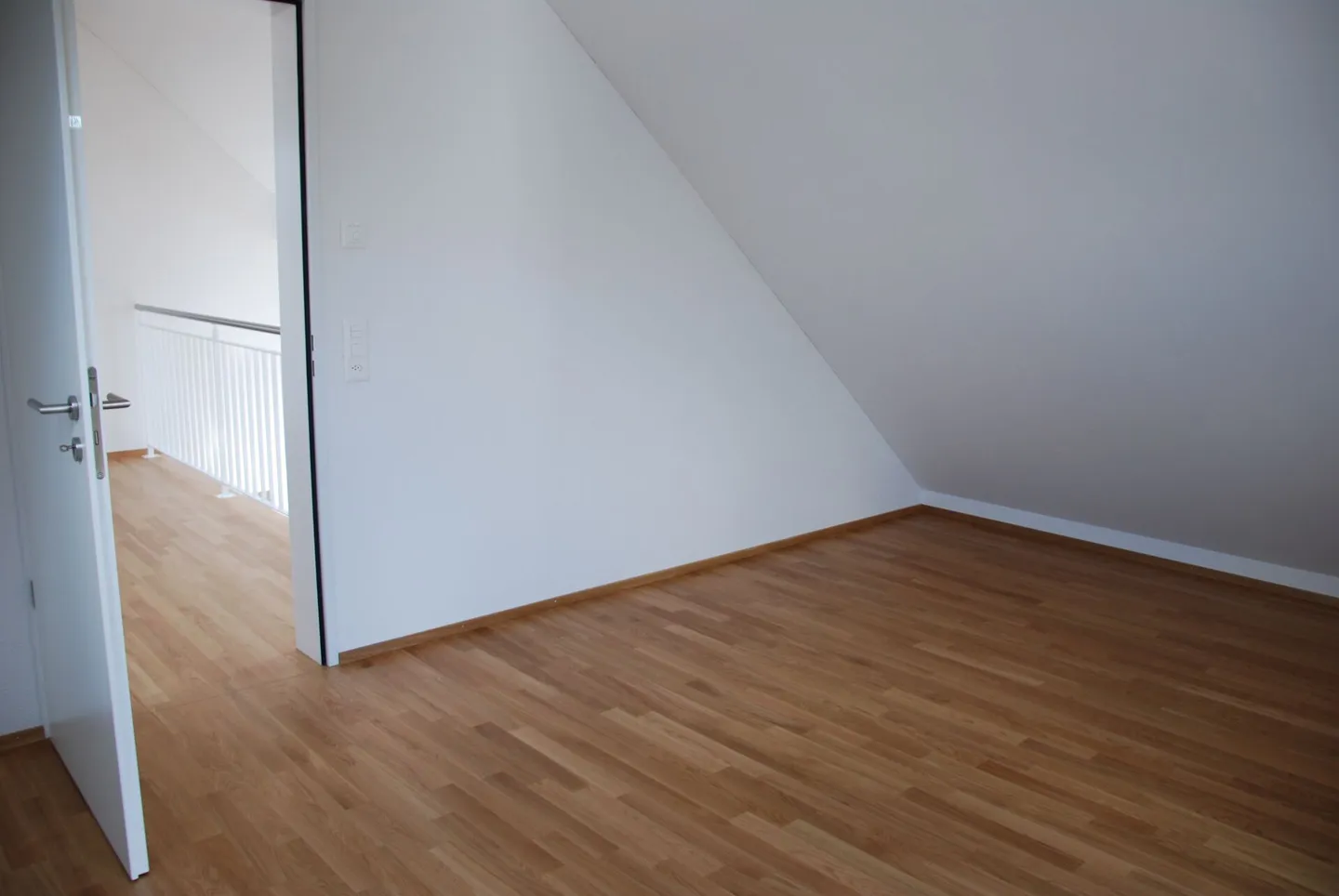 Helle moderne 4.5-Maisonette Dachwohnung - Foto 10 von 12