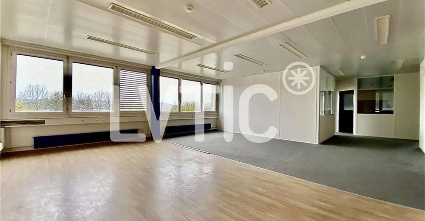 Office space for rent - Photo 5 of 7