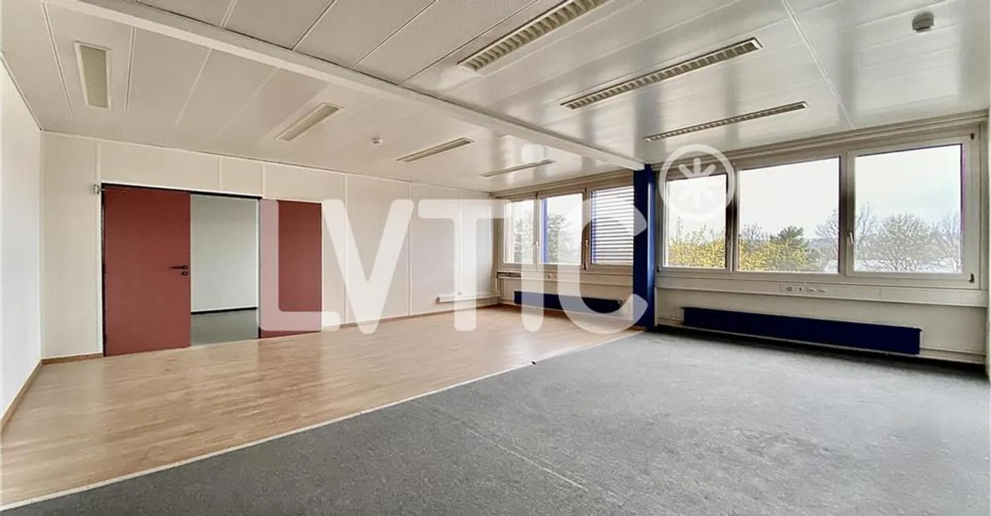 Office space for rent - Photo 6 of 7