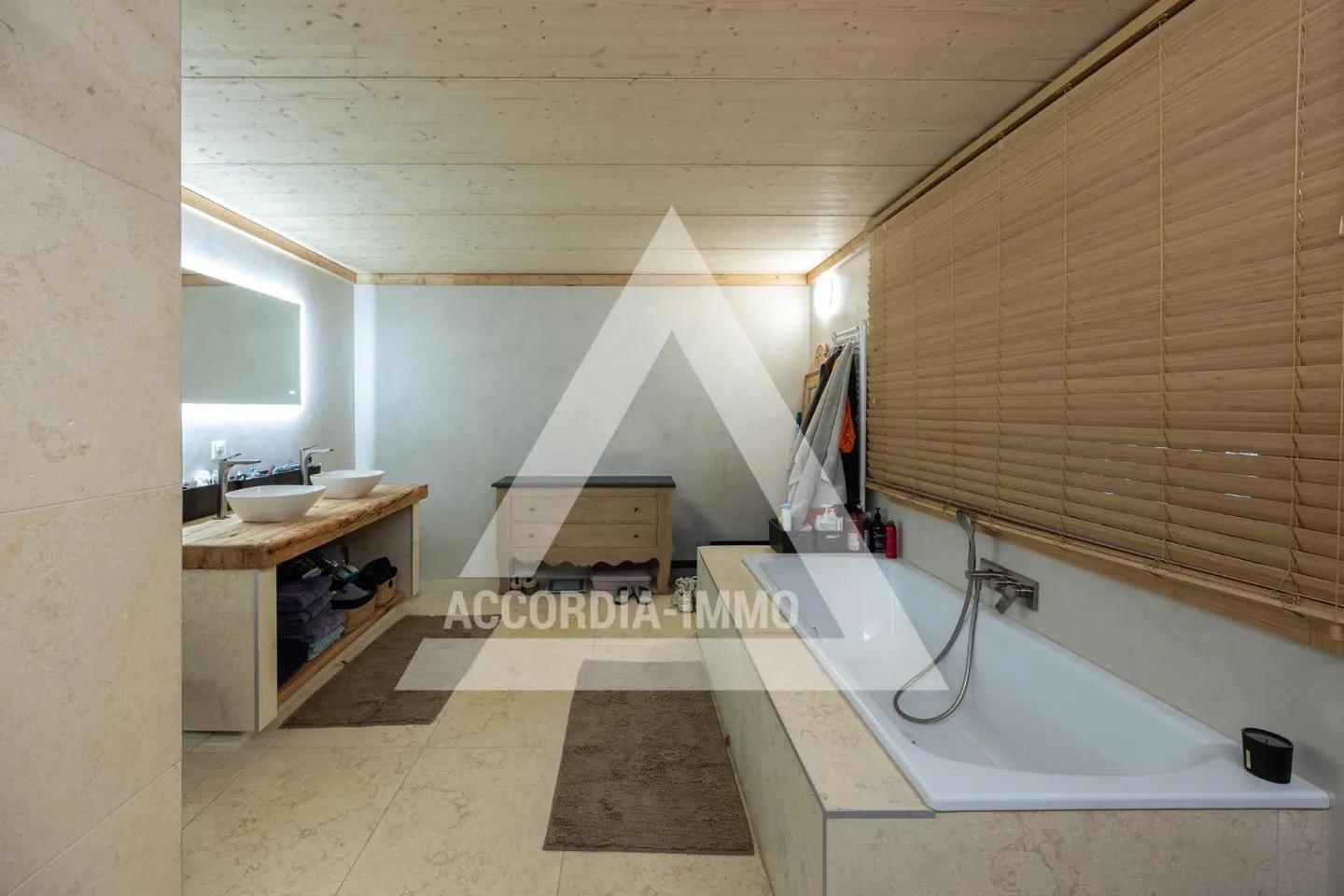 Charaktervolles renoviertes Chalet mit zwei Apartments – großes Potenzial - Foto 6 von 19