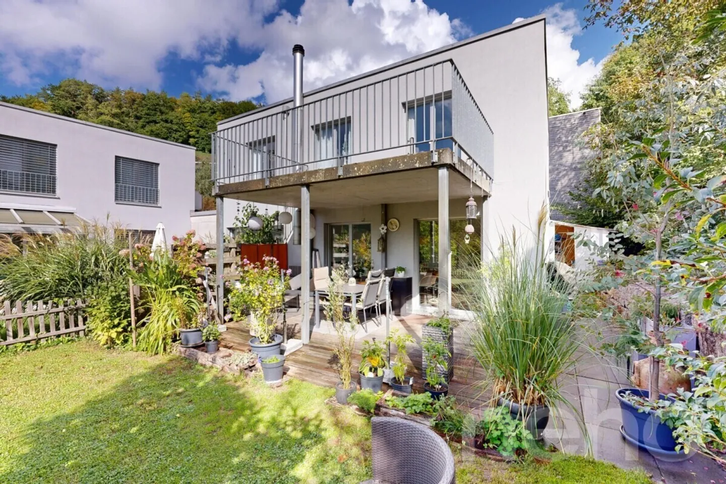 Casa unifamiliare con giardino e vista lontana a Biberstein - Foto 1 di 13
