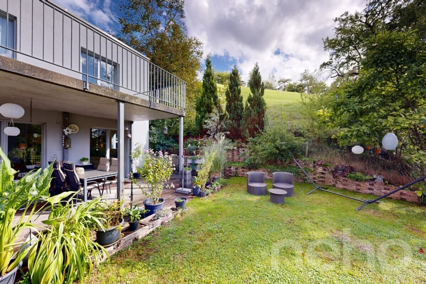 Casa unifamiliare con giardino e vista lontana a Biberstein - Foto 2 di 13