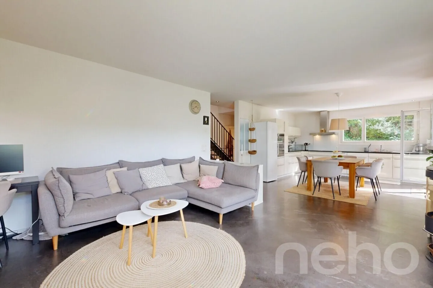 Casa unifamiliare con giardino e vista lontana a Biberstein - Foto 4 di 13