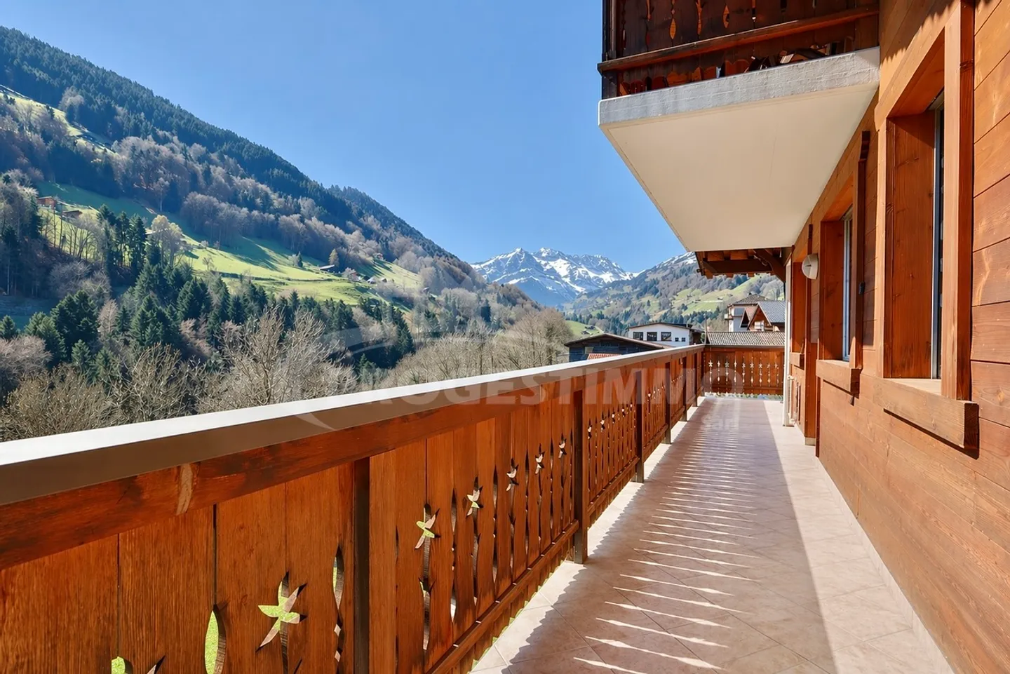 APPARTAMENTO LUMINOSO CON VISTA PANORAMICA - Foto 8 di 8