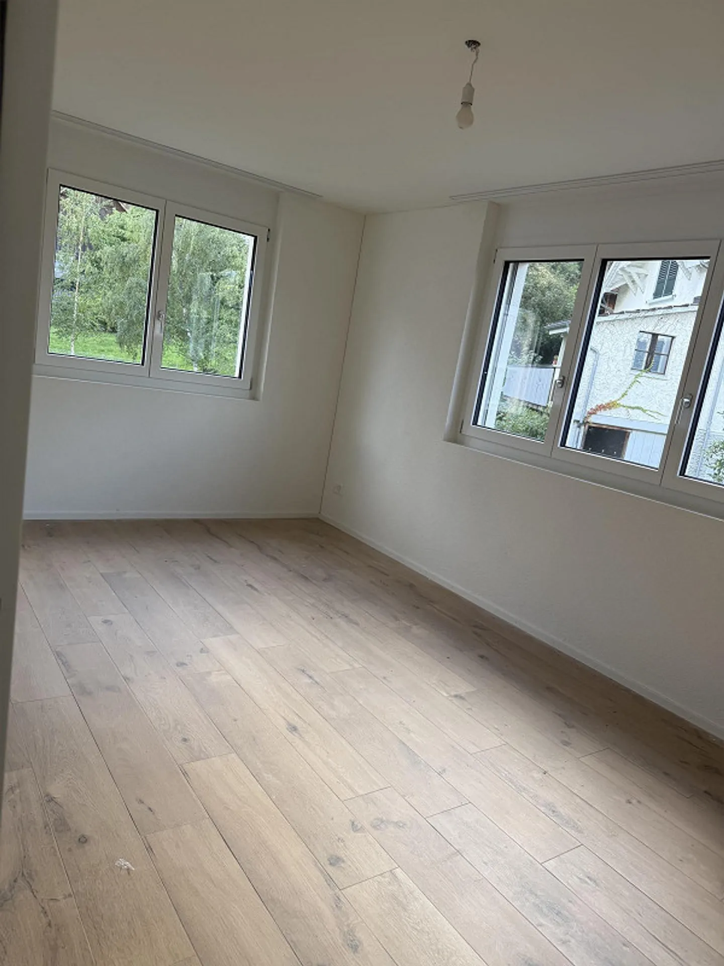 Recherche de locataire – appartement moderne de 2,5 pièces à Sevelen - Photo 3 sur 10