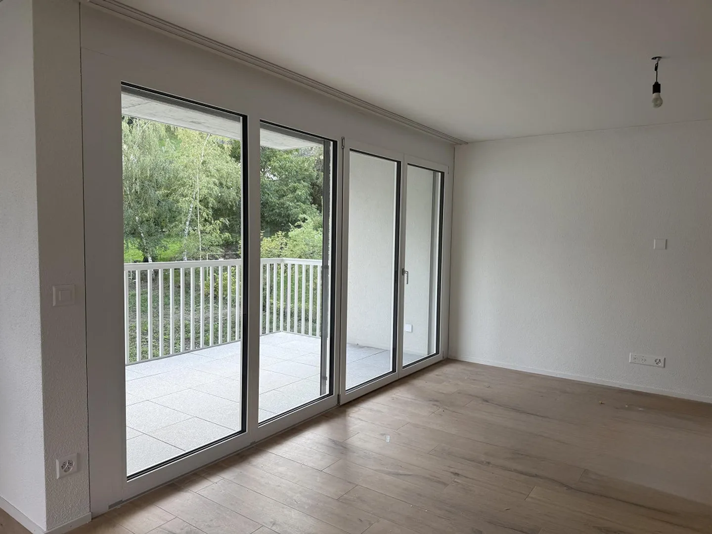 Recherche de locataire – appartement moderne de 2,5 pièces à Sevelen - Photo 6 sur 10