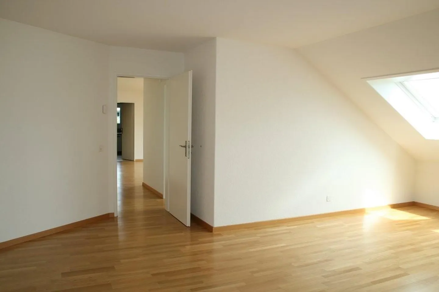 MIETEN OHNE KAUTION - neu sanierte Wohnung im Grünen - Foto 3 von 7