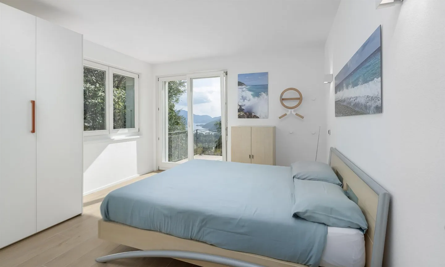 SPLENDID VILLA WITH LAKE VIEW 7.5 ROOMS IN THE GREEN IN NEGGIO - Photo 8 of 9