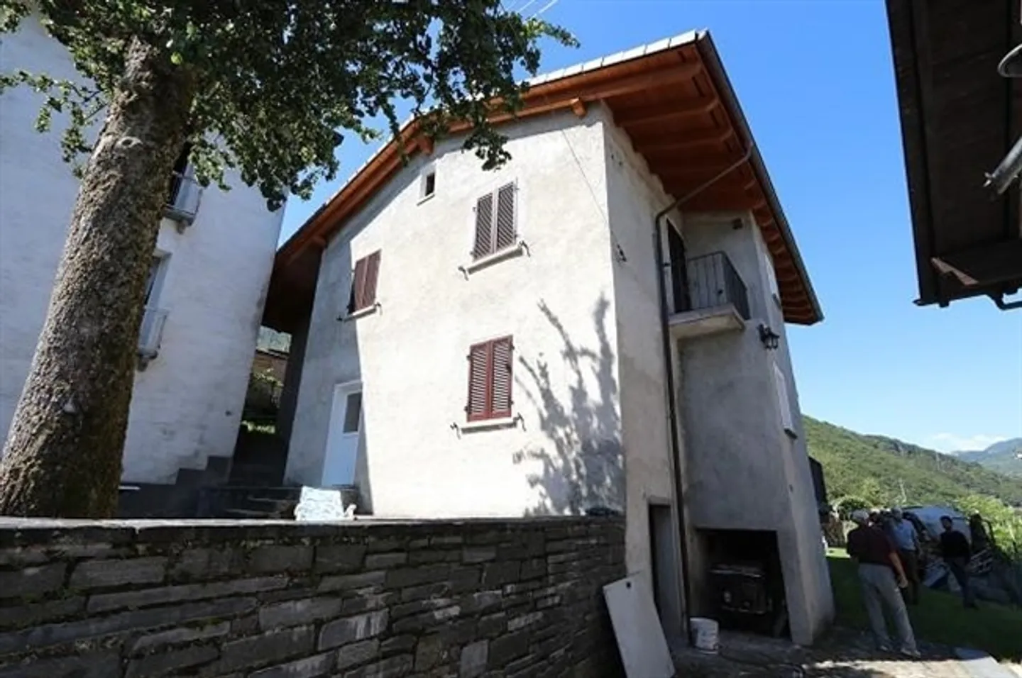 casa di 7 1/2 locali con giardino - Foto 1 di 20