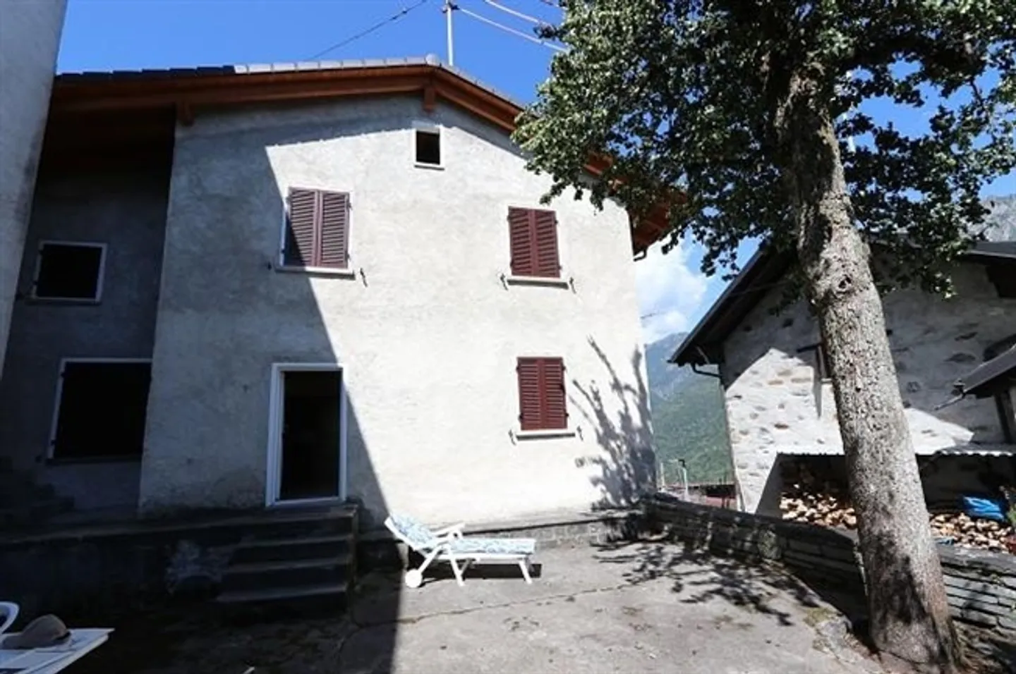 casa di 7 1/2 locali con giardino - Foto 8 di 20