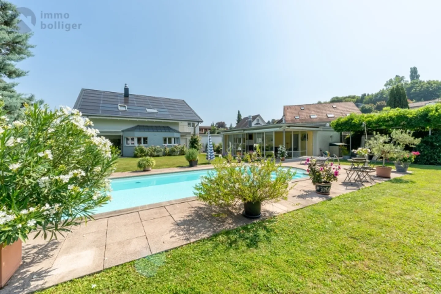 Le bonheur de vivre rencontre l'idylle du jardin - Photo 1 sur 16