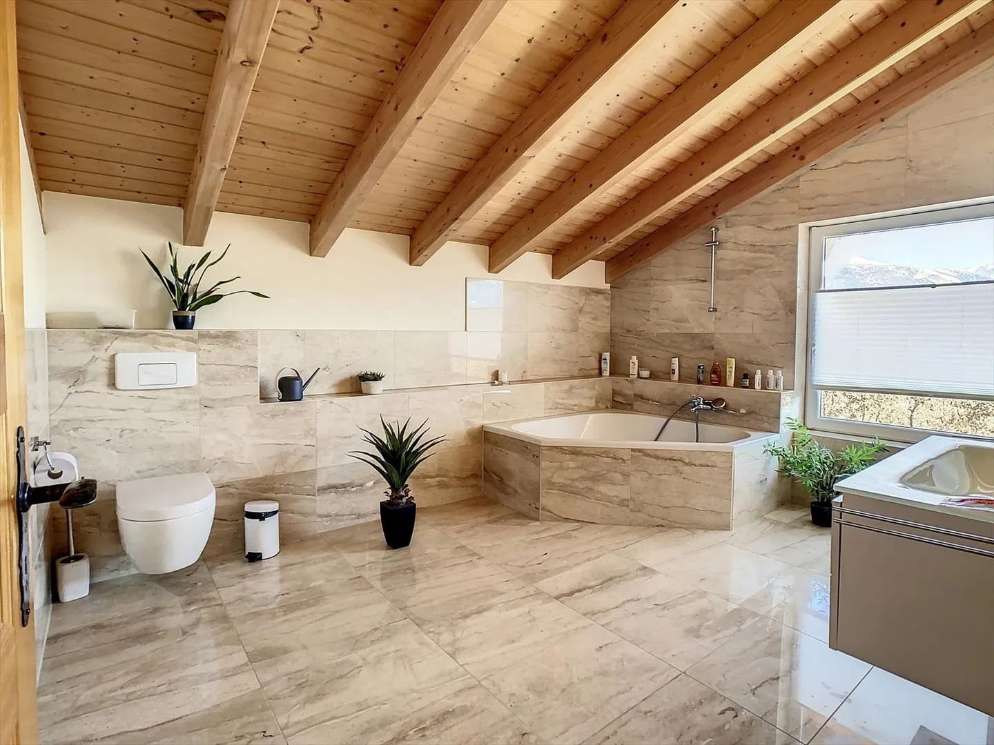 Splendida villa indipendente con vista panoramica - Foto 9 di 13