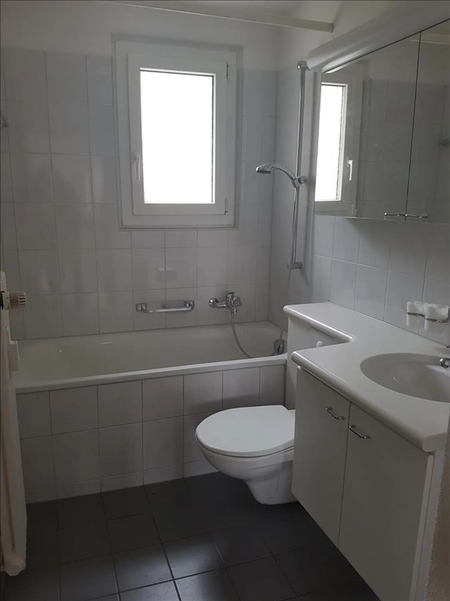 Quiet, sunny location - Photo 6 of 8