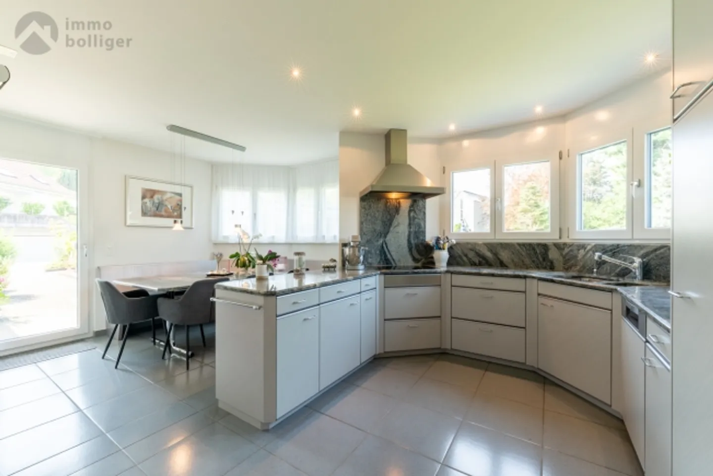 Le bonheur de vivre rencontre l'idylle du jardin - Photo 3 sur 16