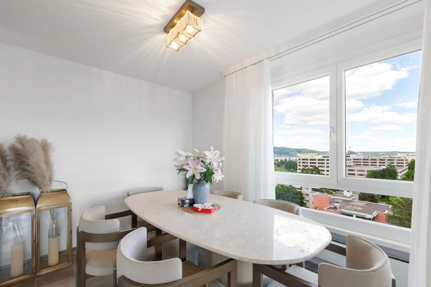 Appartamento di 4,5 stanze con vista spettacolare - Foto 3 di 15