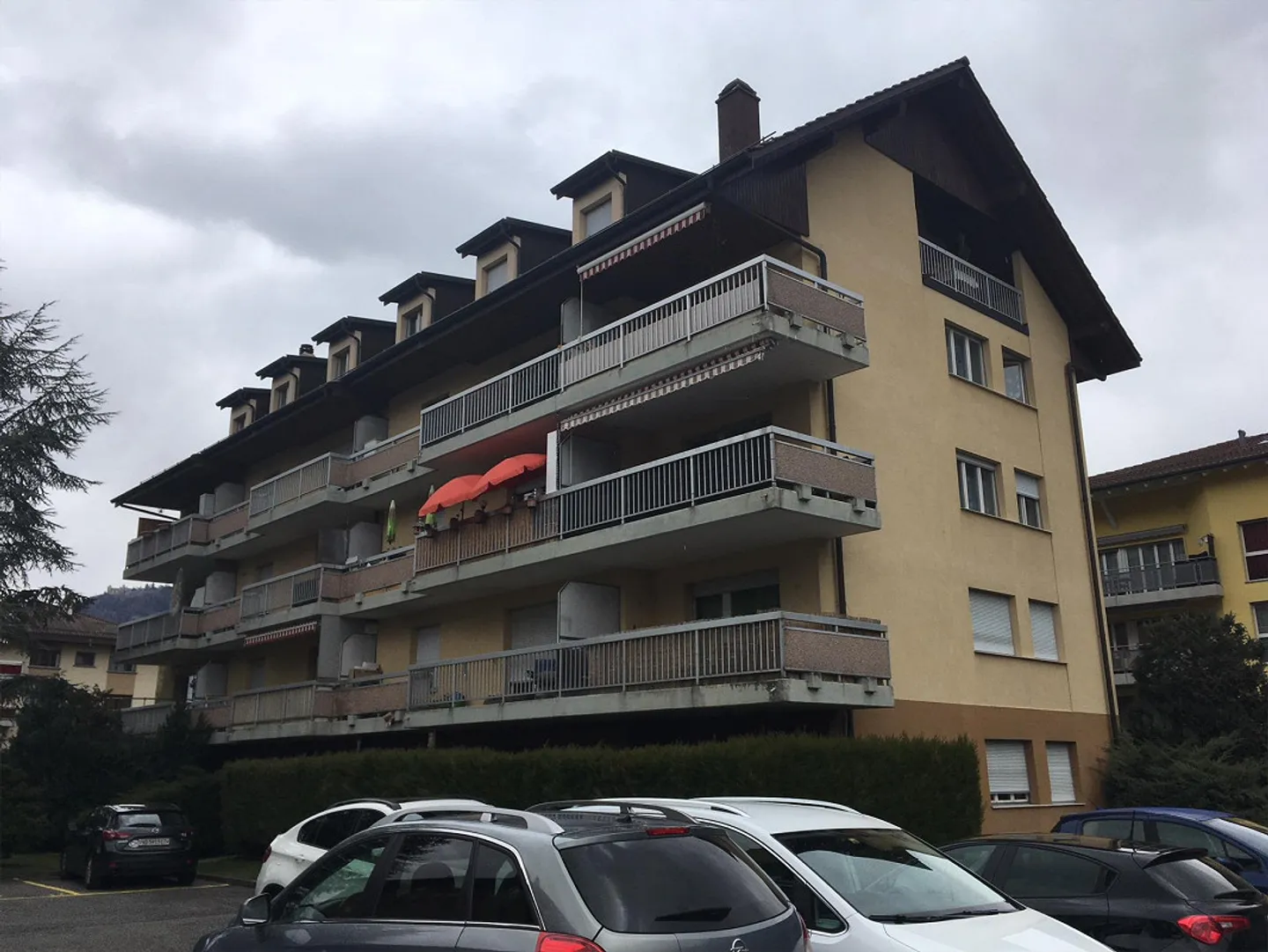 Appartement Charmant dans un Quartier Calme - Photo 3 sur 3