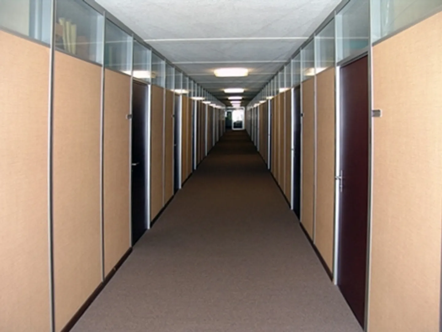 Office Space - Ideal for Practice, Studio, Assembly, etc. - Photo 3 of 5