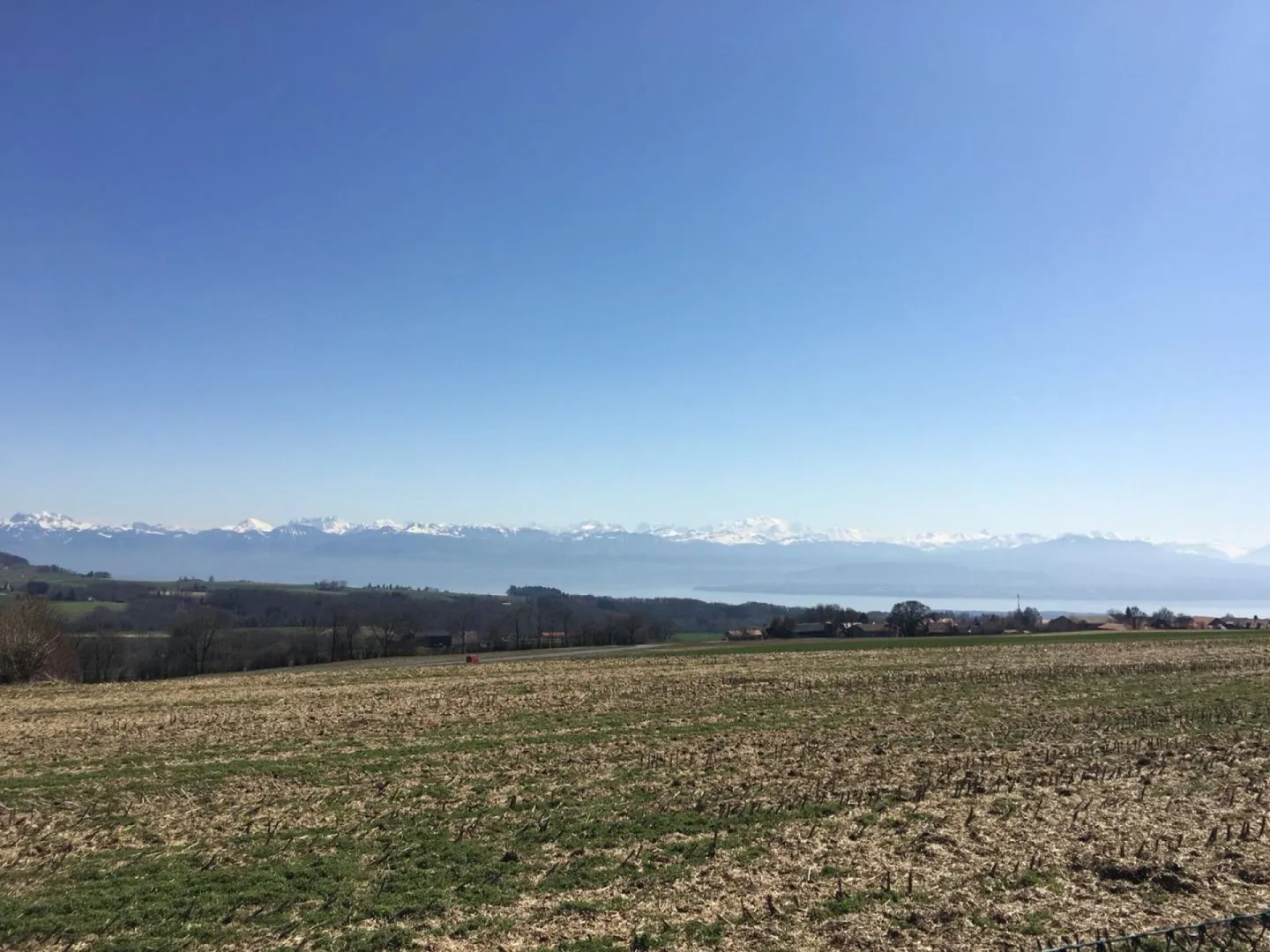 Propriété Étonnante avec Vue sur le Lac - Photo 3 sur 8