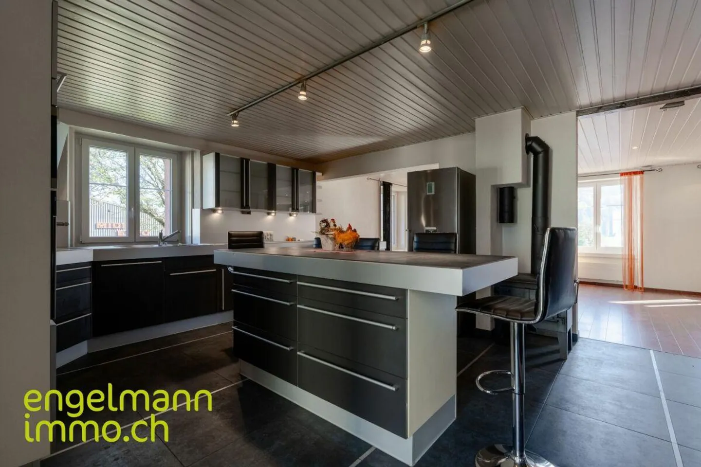 Spazioso appartamento duplex di 8.5 stanze - Foto 6 di 16