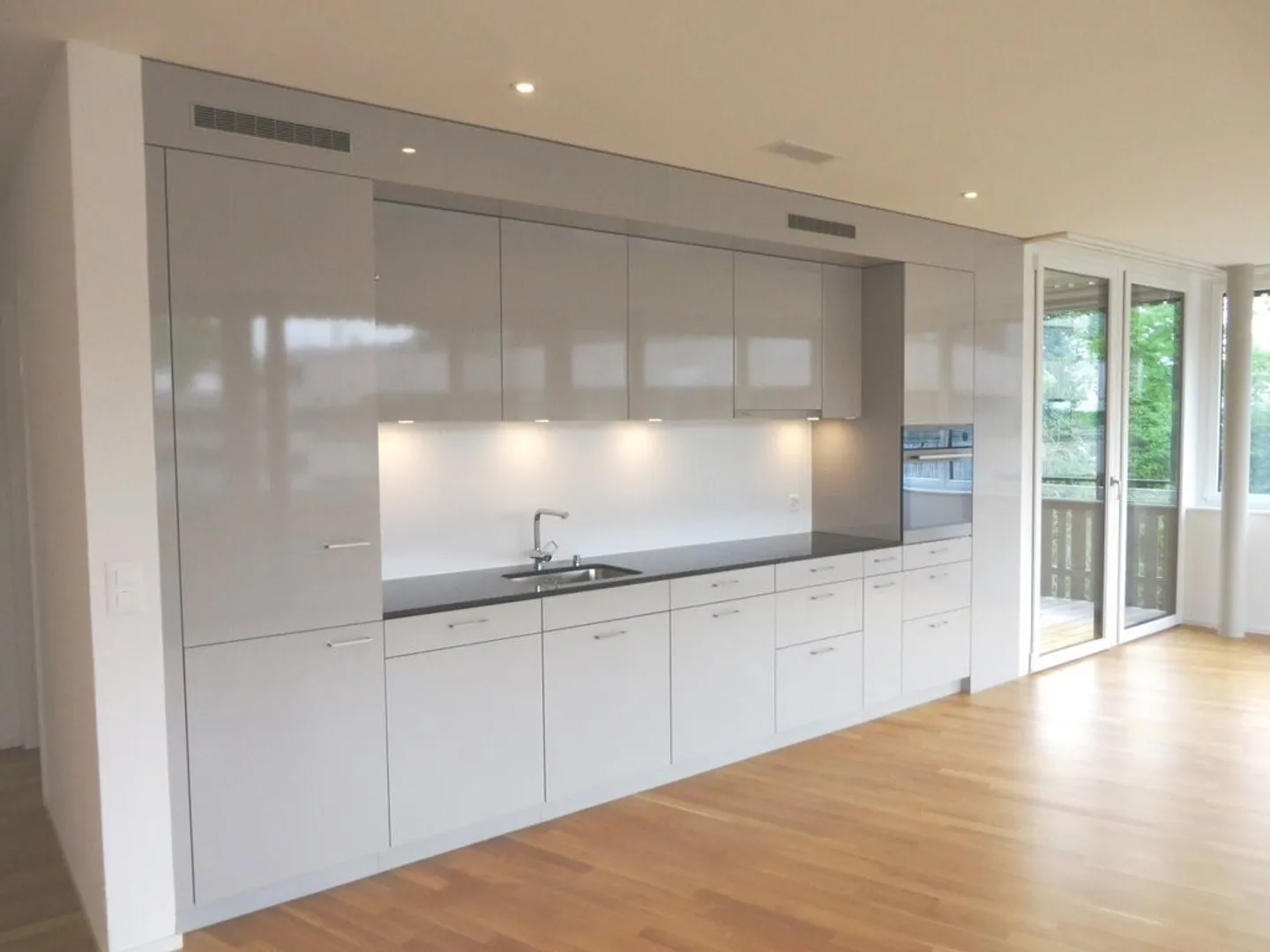 Modernes Wohnen mit Loggia - Foto 6 von 9