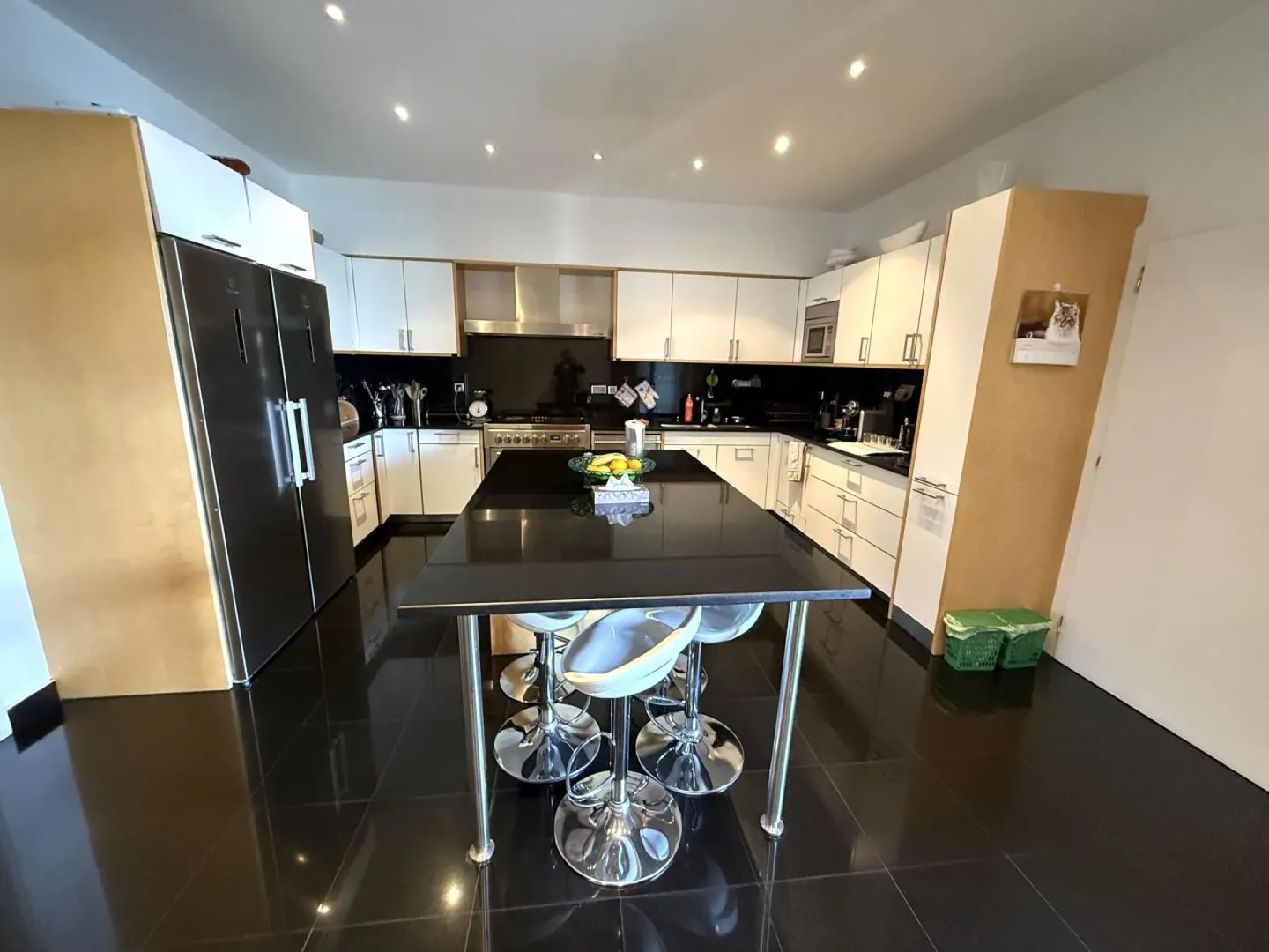 Außergewöhnliche Wohnung in Cologny - Panoramablick auf den Genfersee - Foto 2 von 4