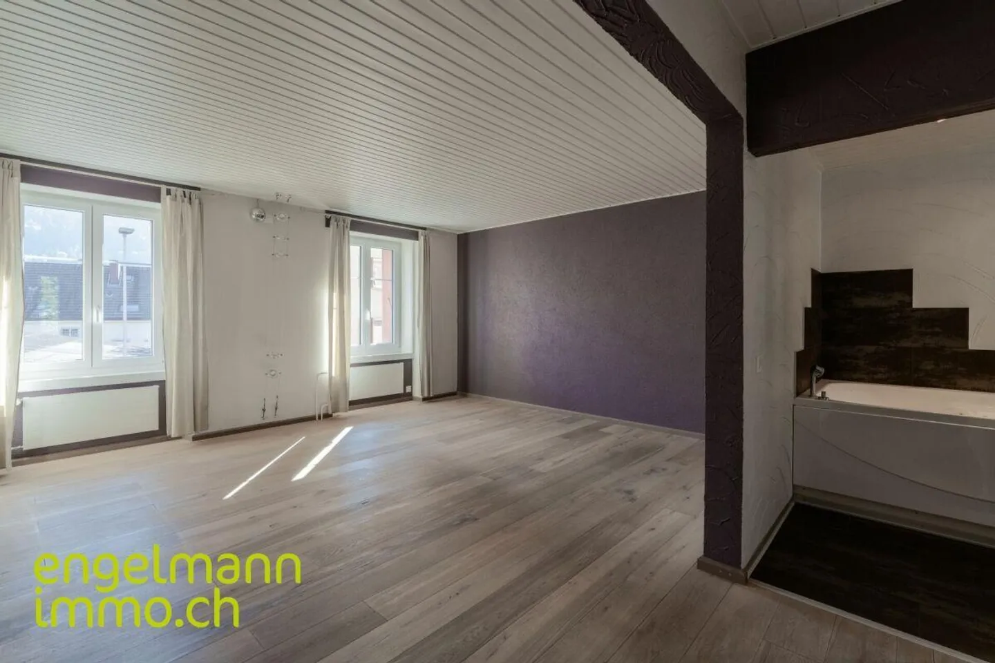 Spazioso appartamento duplex di 8.5 stanze - Foto 9 di 16
