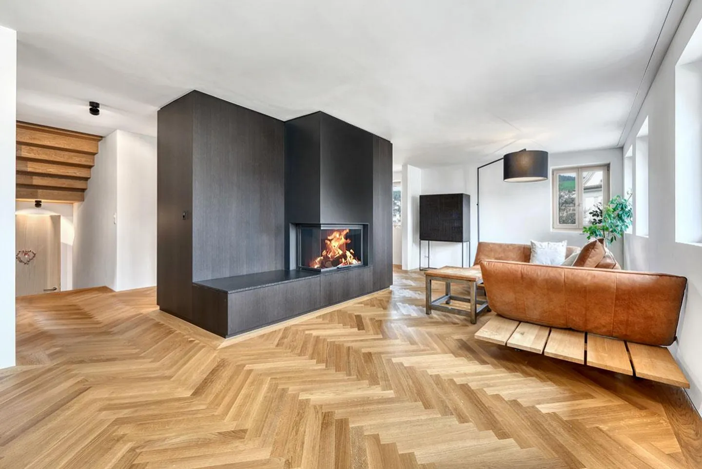 Einmaliges 8-Zimmer Einfamilienhaus - Foto 4 von 7