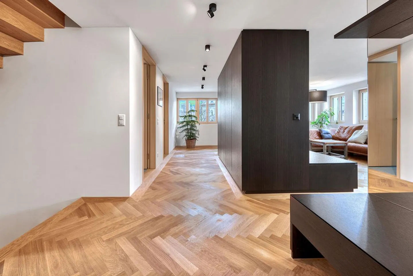 Einmaliges 8-Zimmer Einfamilienhaus - Foto 5 von 7