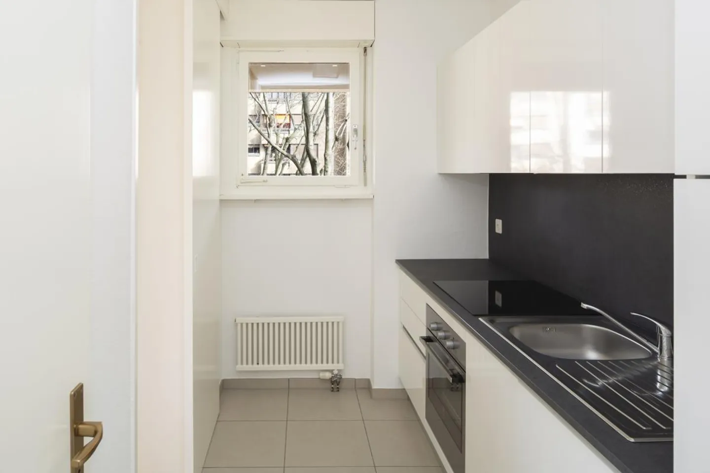 Appartamento luminoso 2.5 stanze - Foto 4 di 14