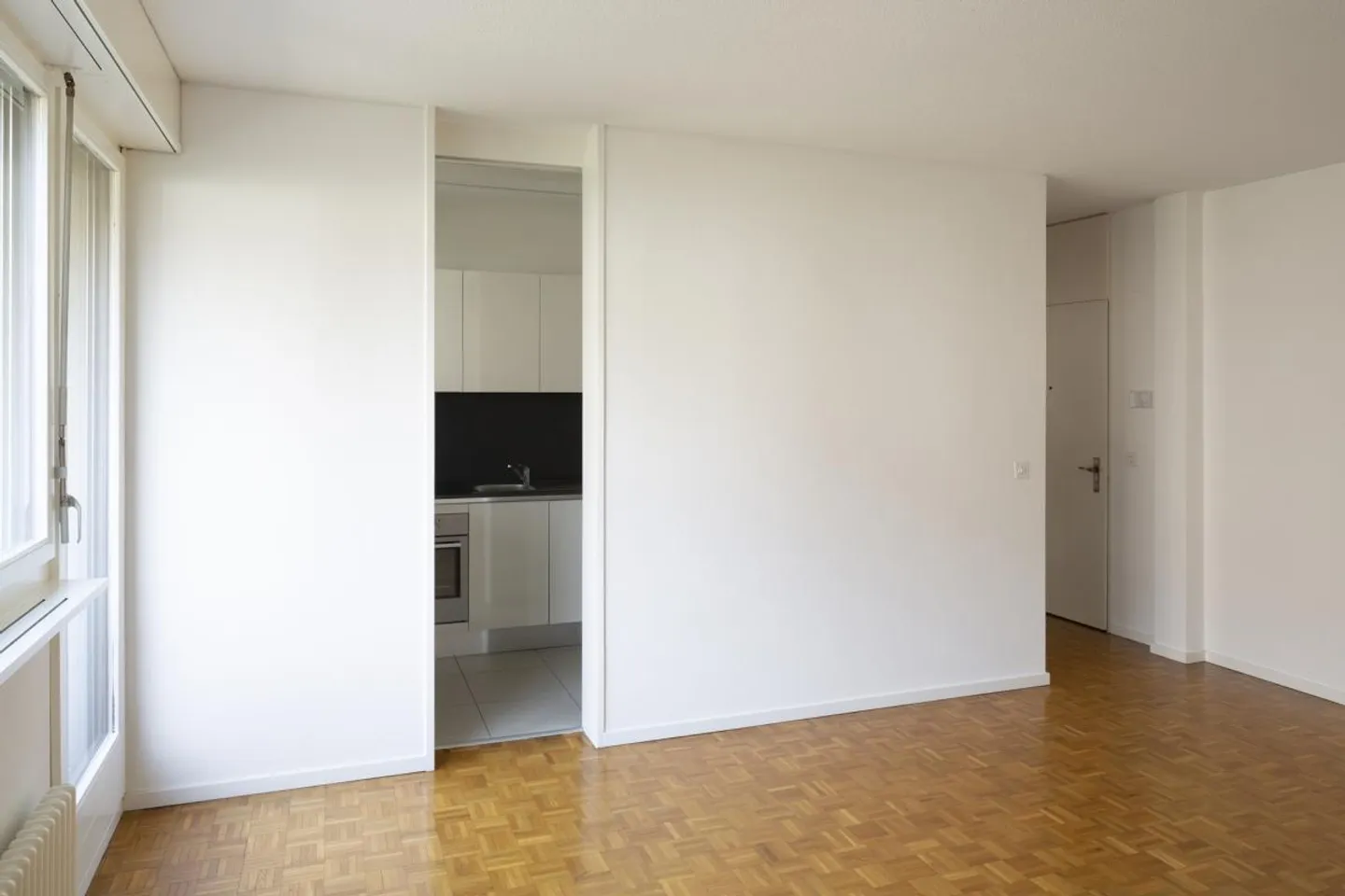 Appartamento luminoso 2.5 stanze - Foto 5 di 14