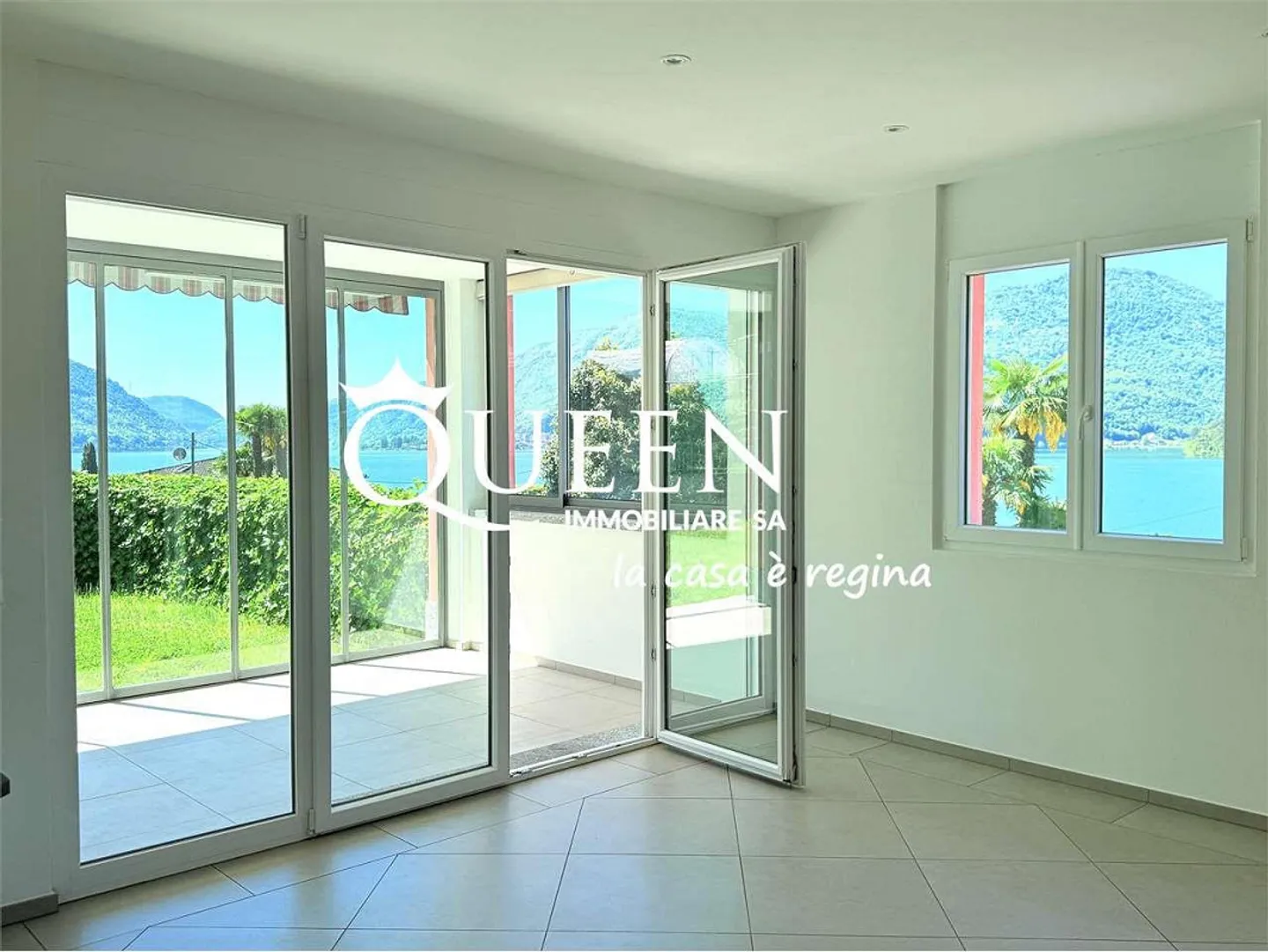 Villa mit Seeblick in Carabietta - Foto 1 von 13