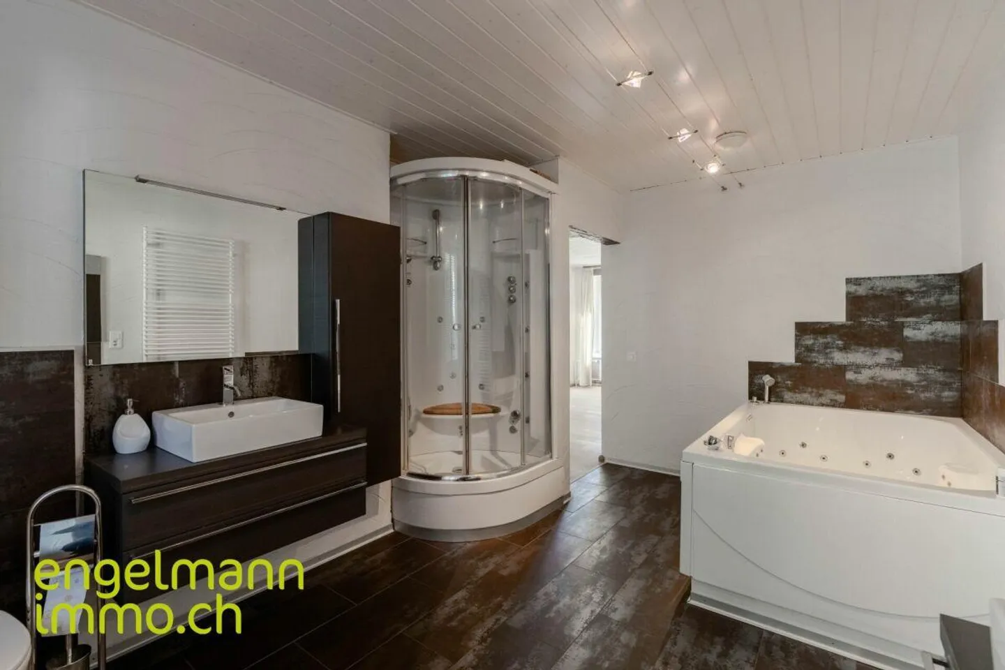 Spazioso appartamento duplex di 8.5 stanze - Foto 10 di 16