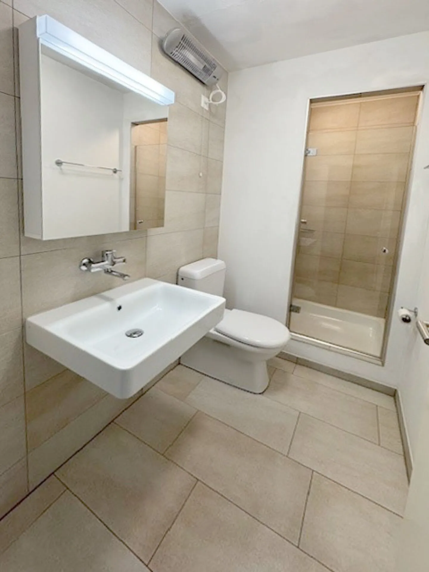 Belle appartement de 3 pièces dans une propriété historique - Photo 5 sur 8