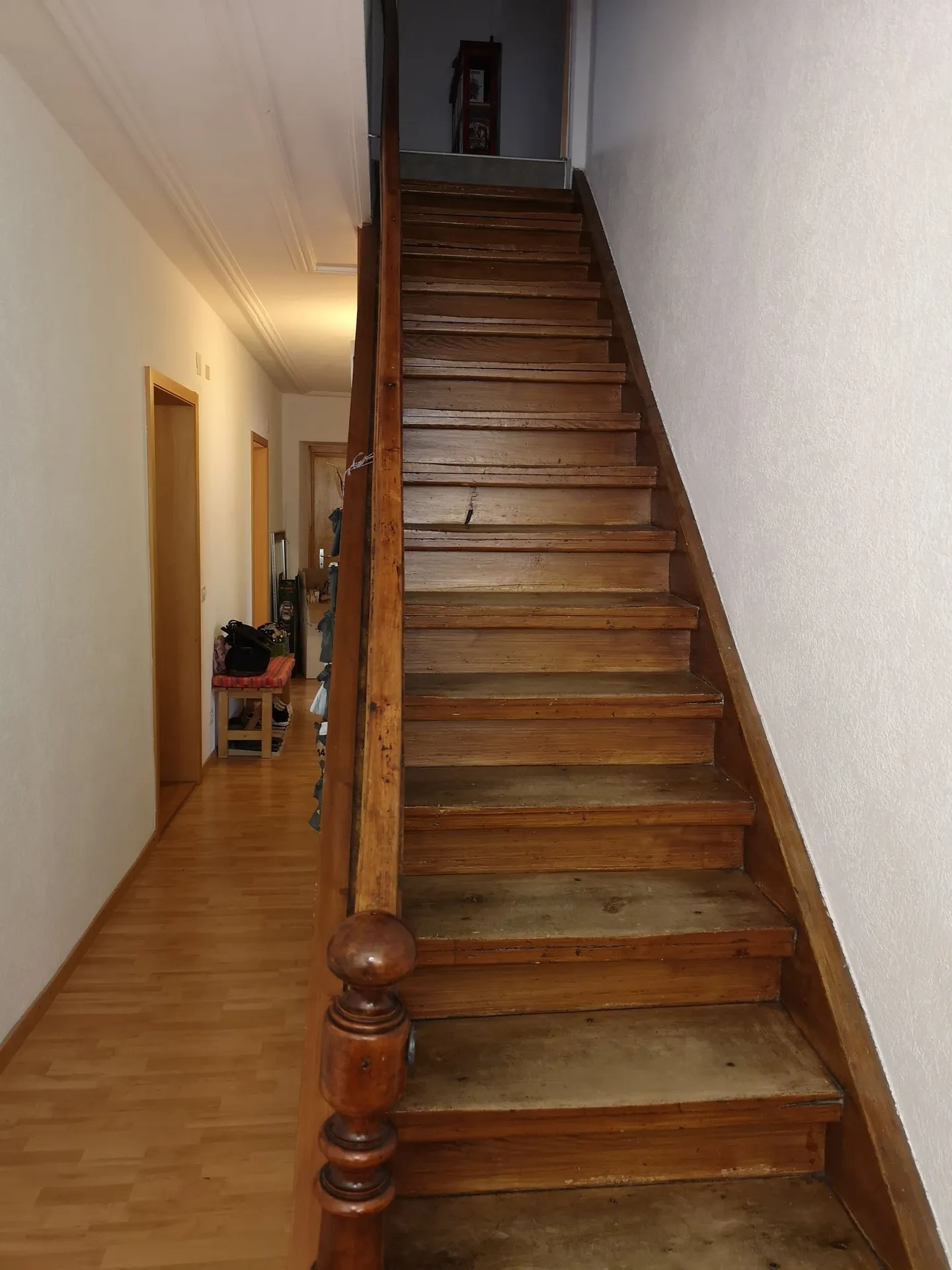 Grande casa con due appartamenti nel centro di Saignelégier - Foto 39 di 51