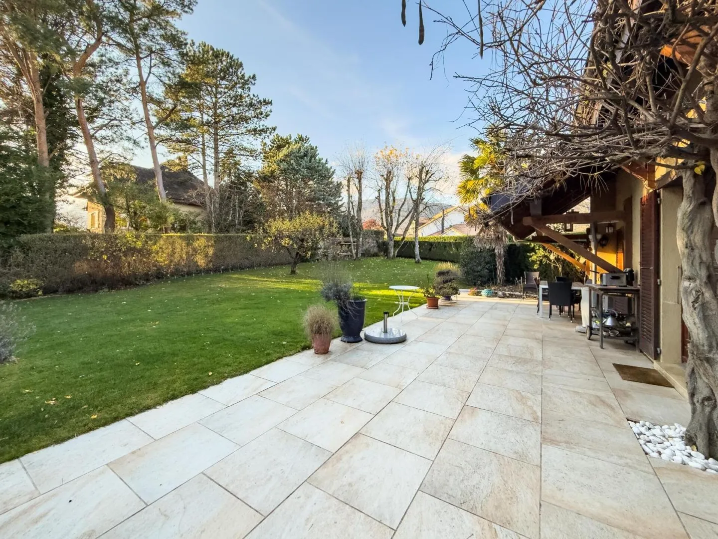 Villa jumelle par garages 5.5 pièces à Gingins - Photo 2 sur 15